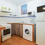 2 Bedroom Awesome In Holiday home Afa