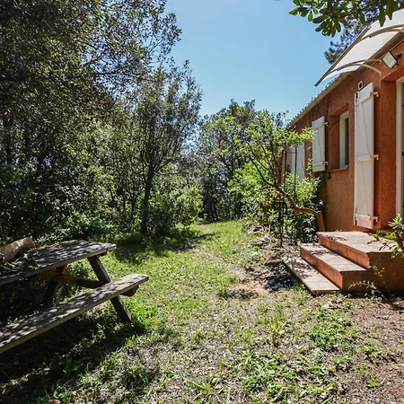 2 Bedroom Lovely In Piscia Rossa