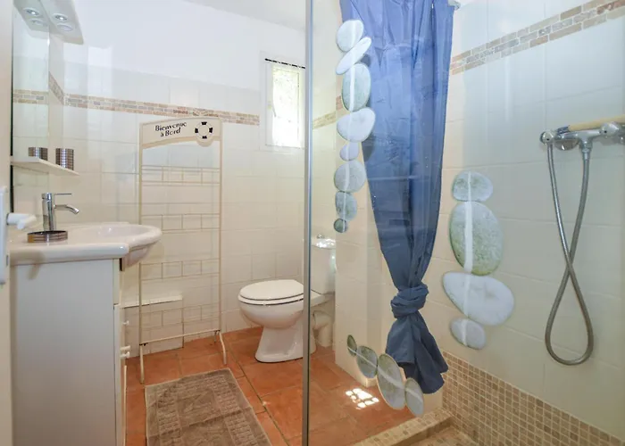 Hébergement de vacances 2 Bedroom Lovely In Piscia Rossa *