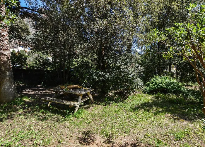 Hébergement de vacances 2 Bedroom Lovely In Piscia Rossa